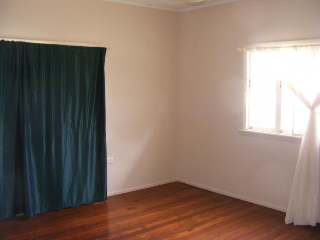 10 Grey Street, NANANGO QLD 4615, Nanango - Thumbnail 6