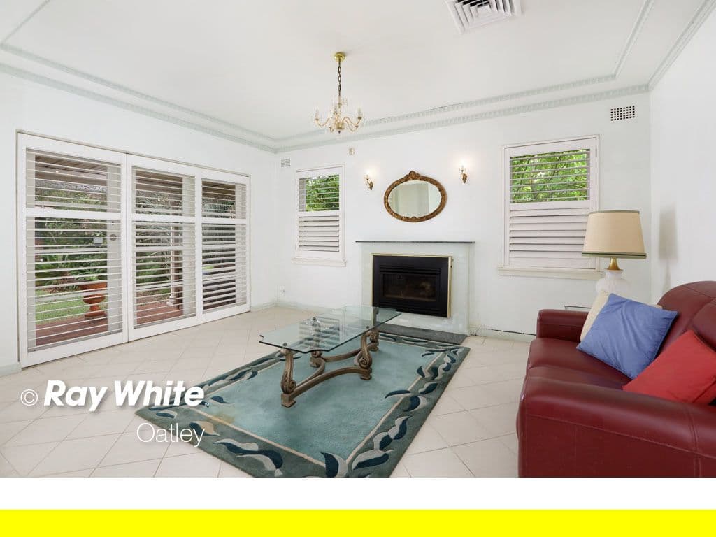 65 Lansdowne Crescent, Oatley - Thumbnail 3