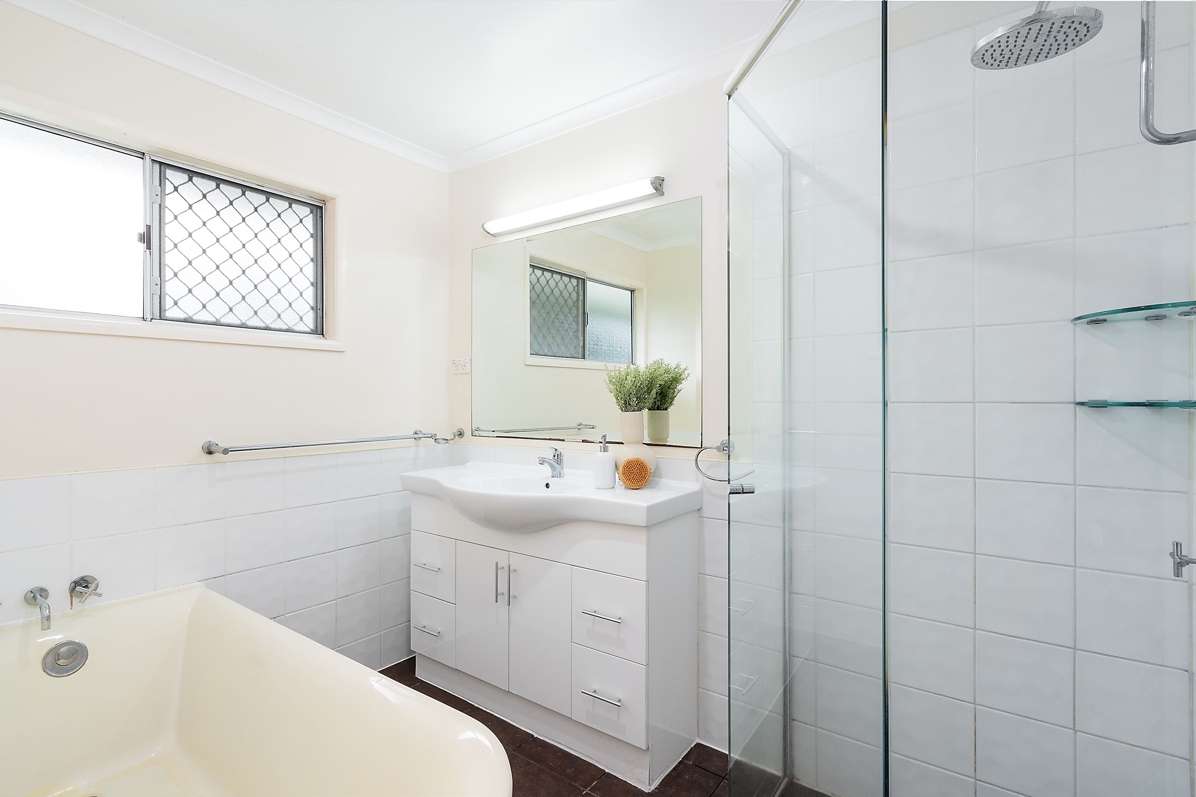 10 Leslie Street, Arana Hills QLD 4054, Arana Hills - Thumbnail 8