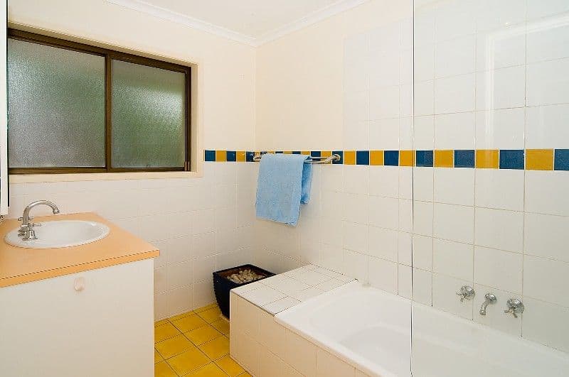 38 Cairns Road, CAMIRA QLD 4300, Camira - Thumbnail 8