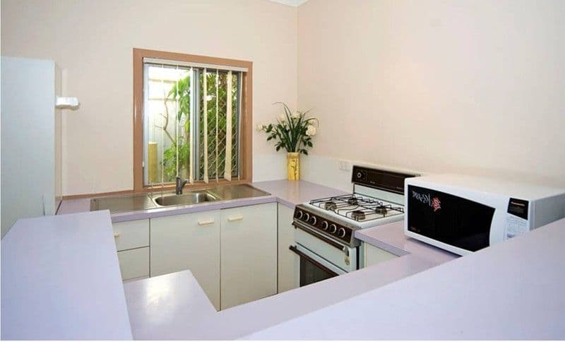 63 Blackwood Road, MANLY WEST QLD 4179, Manly West - Thumbnail 2