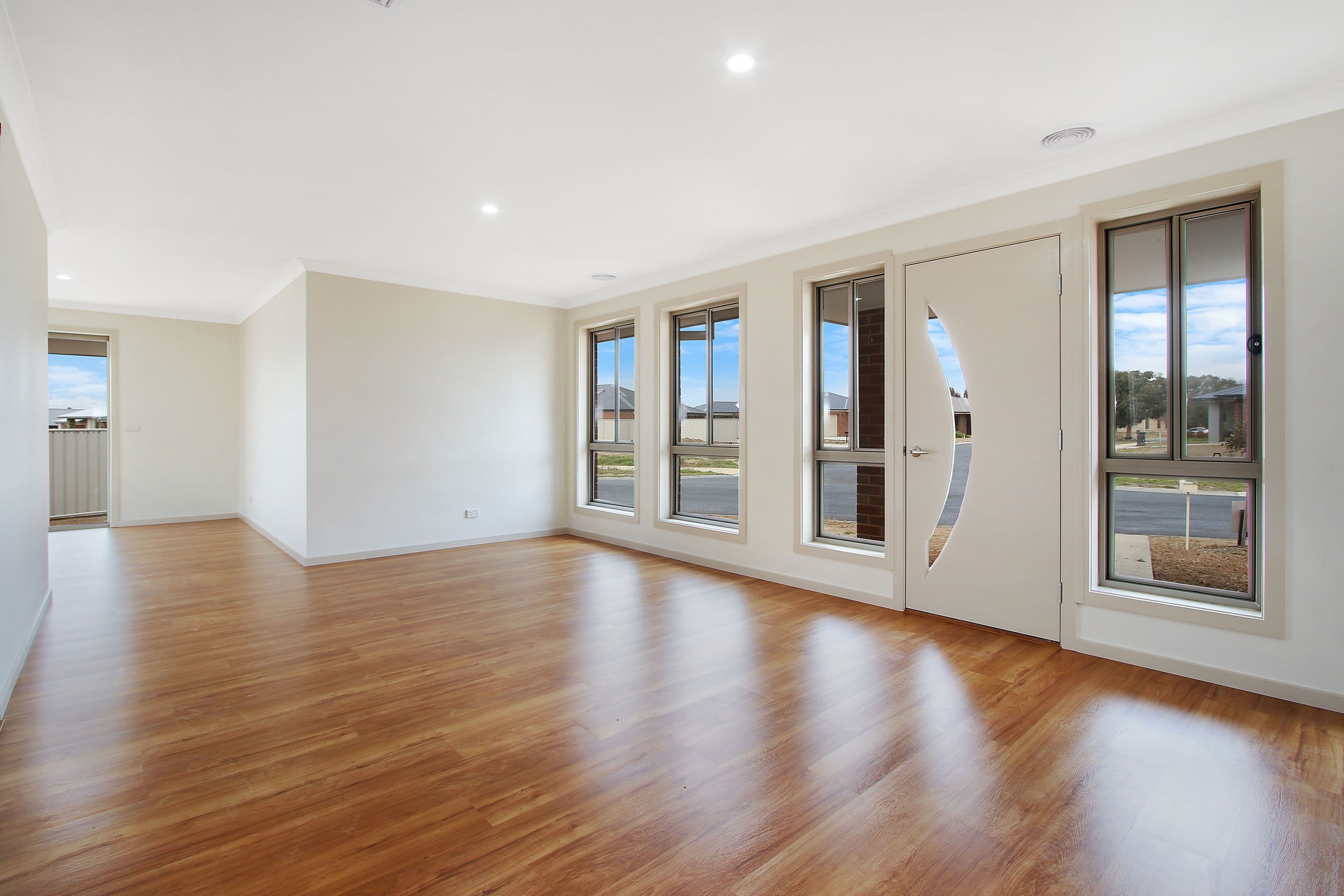 31 Murray Way, West Wodonga VIC 3690, West Wodonga - Thumbnail 2
