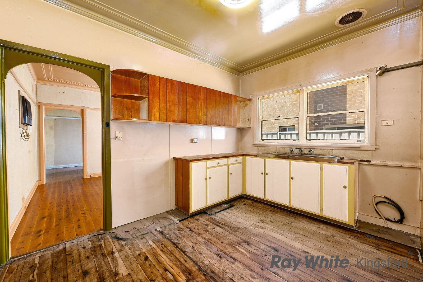 37 Universal Street, Eastlakes - Thumbnail 3