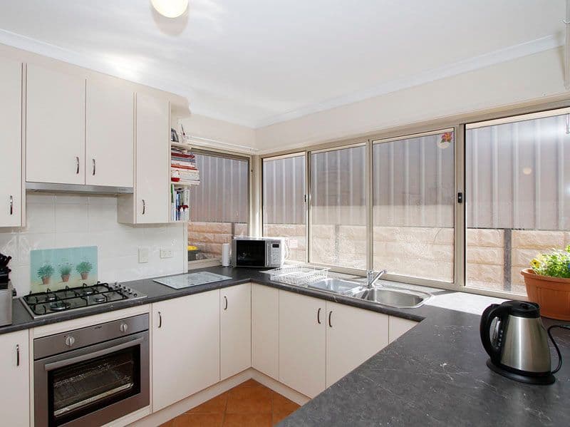 8 Sameden Drive, NOARLUNGA DOWNS SA 5168, Noarlunga Downs - Thumbnail 5