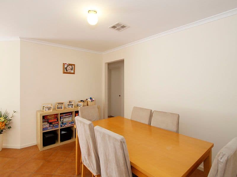 8 Sameden Drive, NOARLUNGA DOWNS SA 5168, Noarlunga Downs - Thumbnail 6