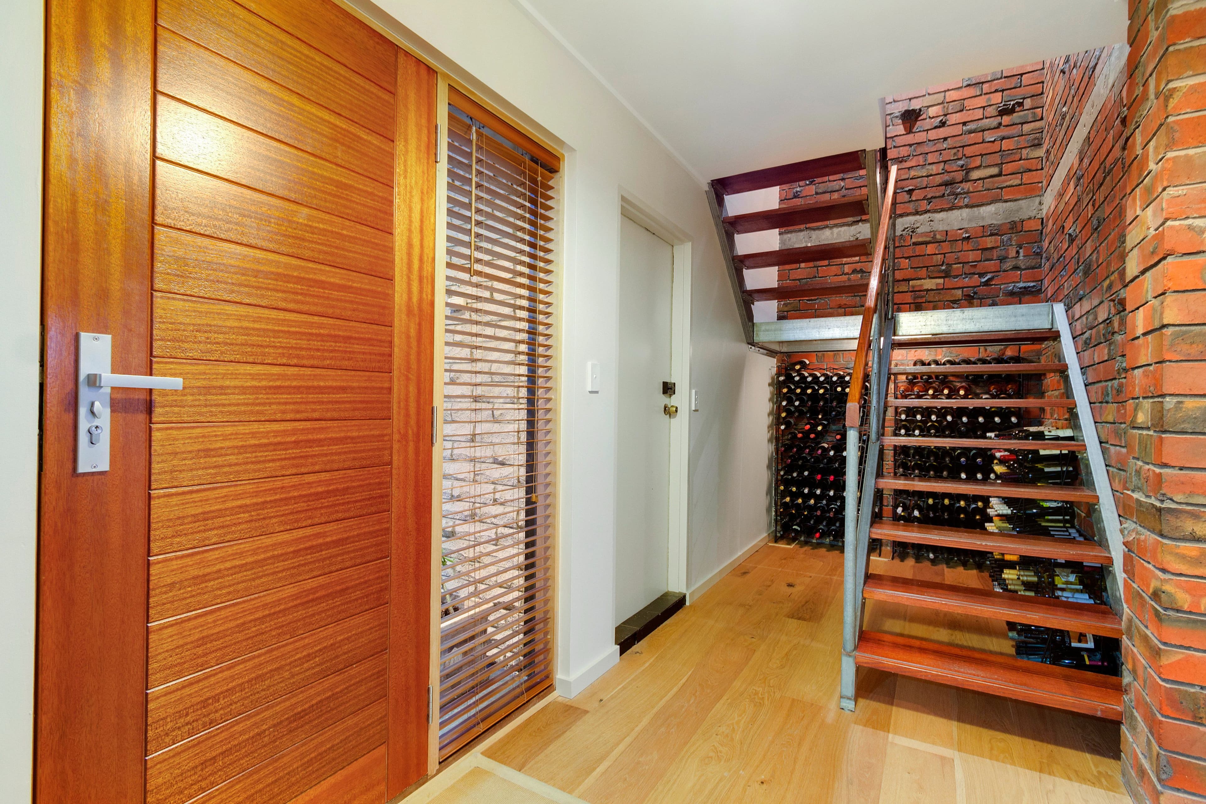 1/494a Glenferrie Road, Hawthorn - Thumbnail 2