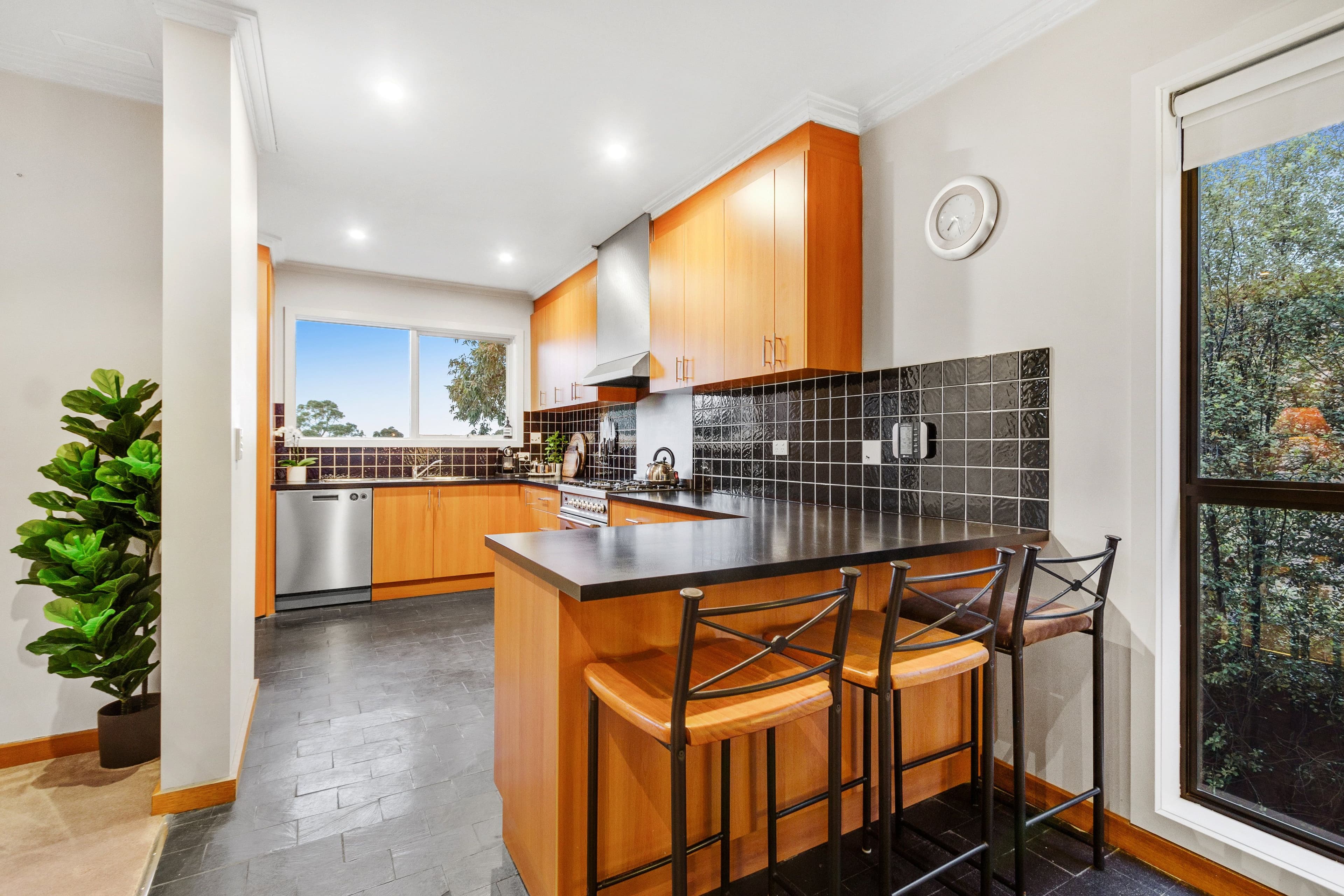1/494a Glenferrie Road, Hawthorn - Thumbnail 3