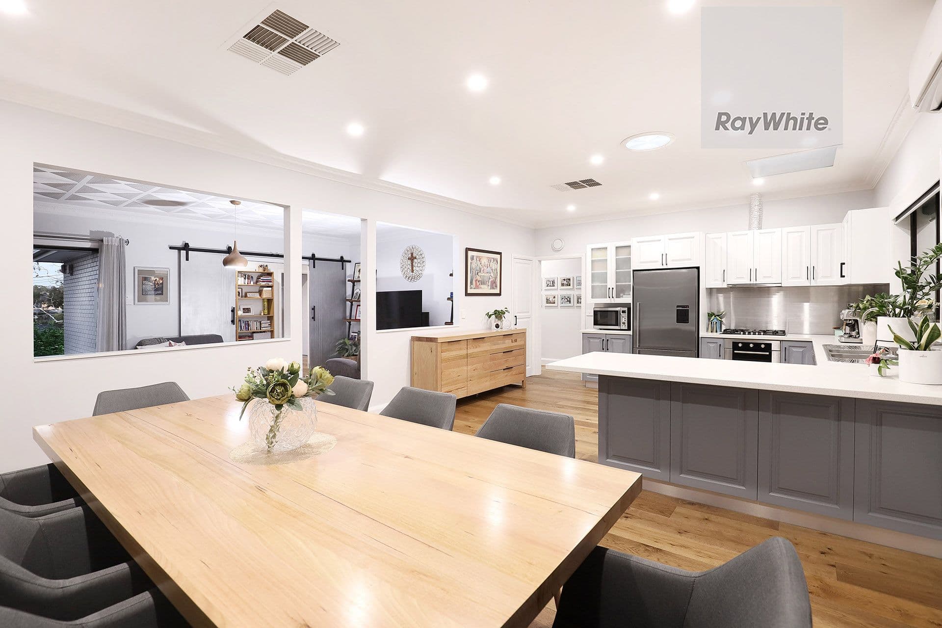 17 Ashford Crescent, Westmeadows VIC 3049, Westmeadows - Thumbnail 4
