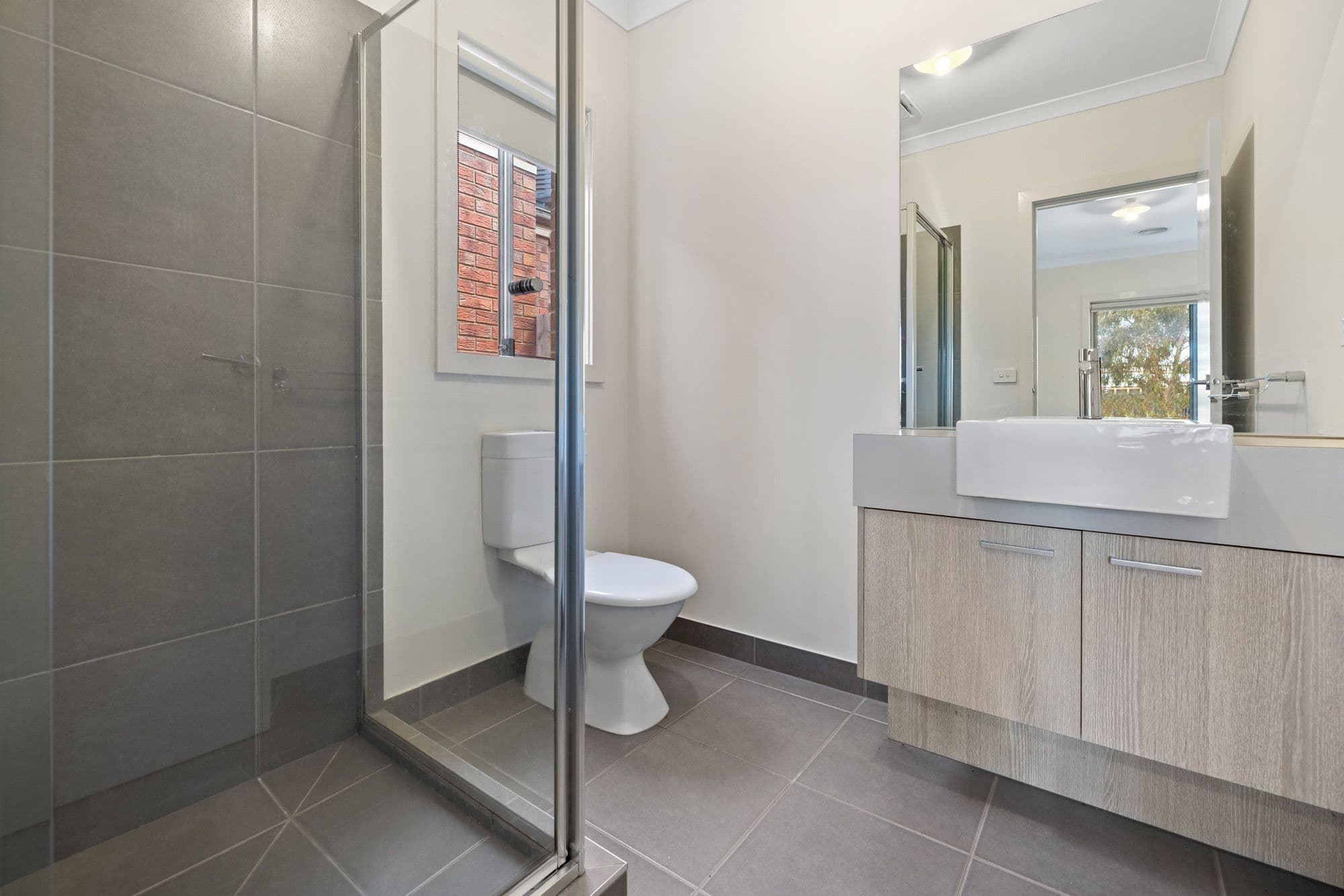 16 Caraleena Drive, Tarneit VIC 3029, Tarneit - Thumbnail 8