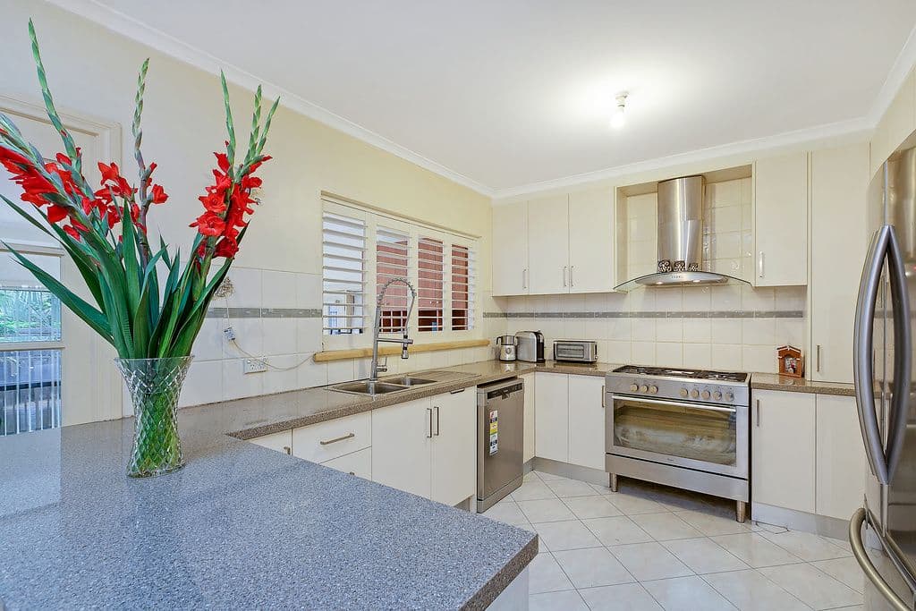 54 Carbon Crescent, Mill Park VIC 3082, Mill Park - Thumbnail 4