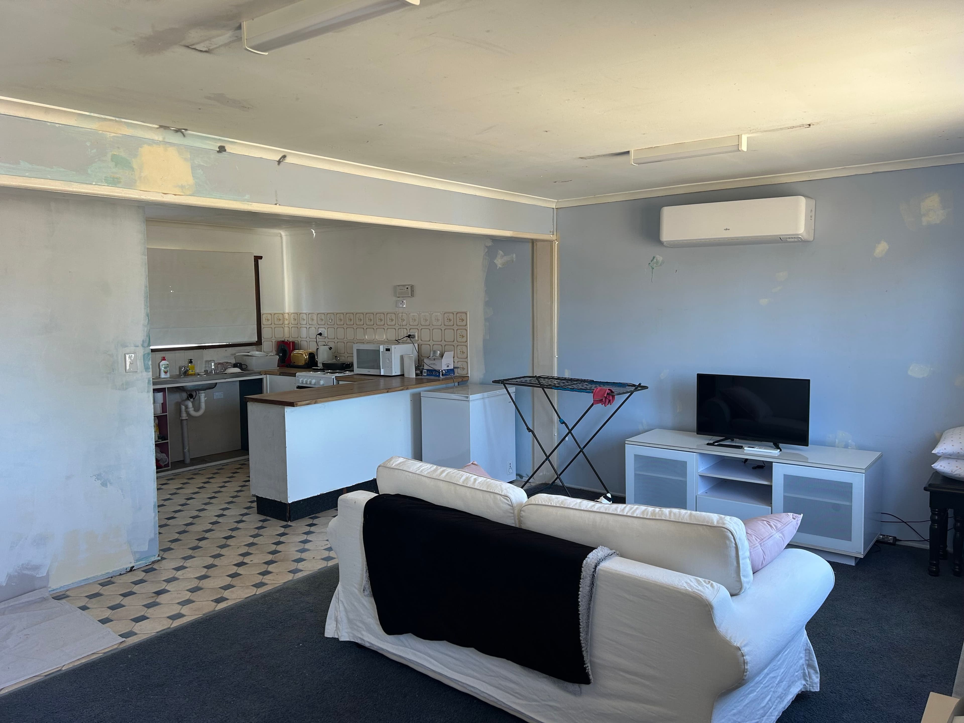 6 Baron Street, Jondaryan QLD 4403, Jondaryan - Thumbnail 2
