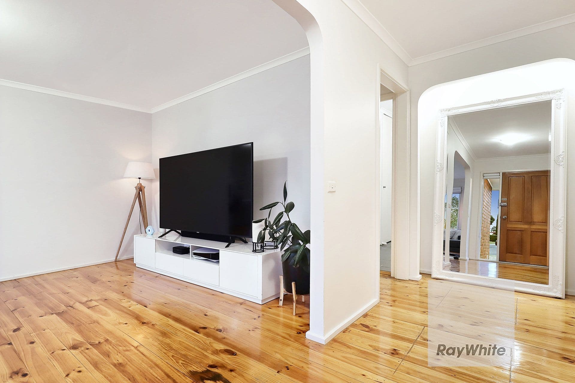 11 Leura Court, Gladstone Park VIC 3043, Gladstone Park - Thumbnail 2