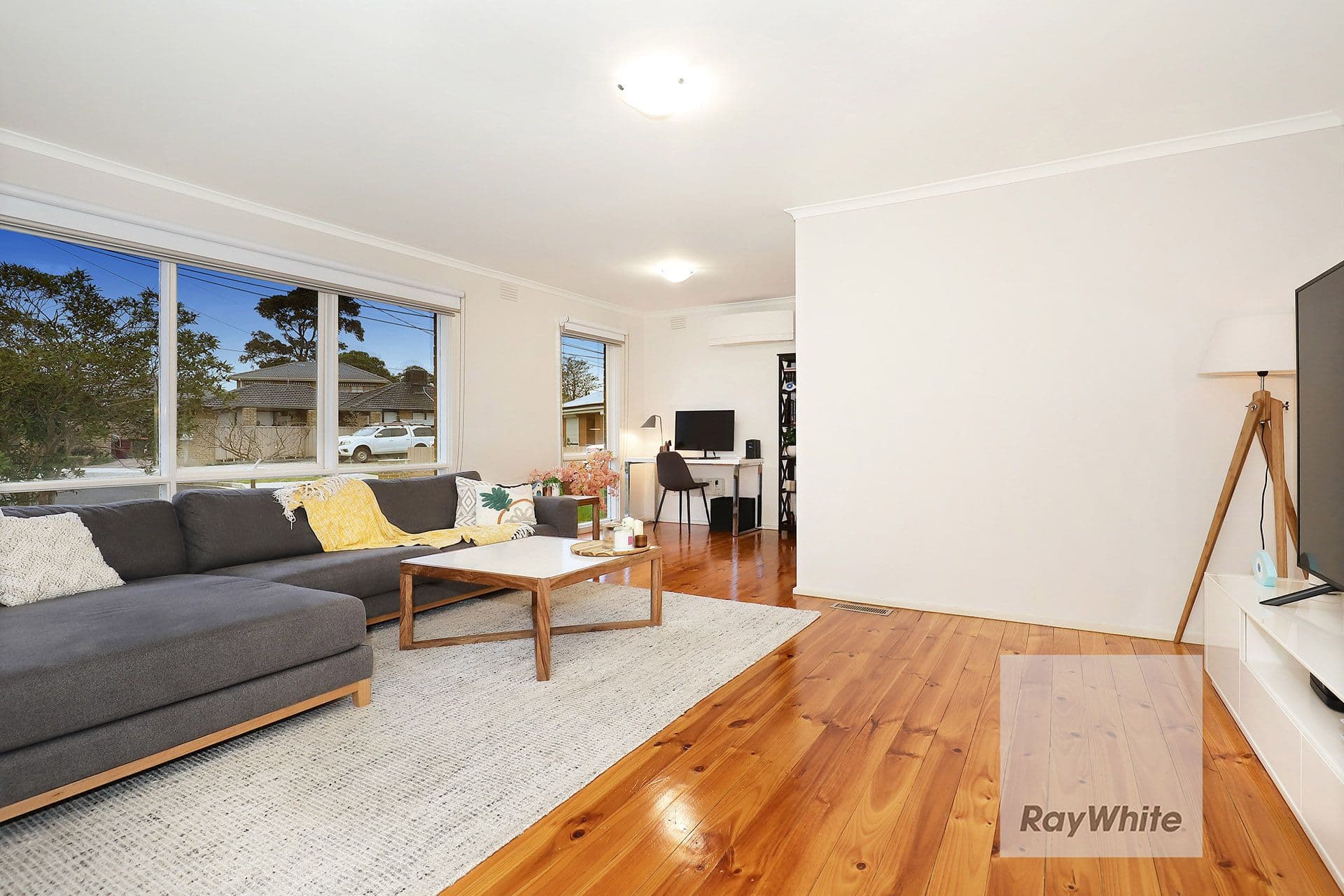 11 Leura Court, Gladstone Park VIC 3043, Gladstone Park - Thumbnail 3