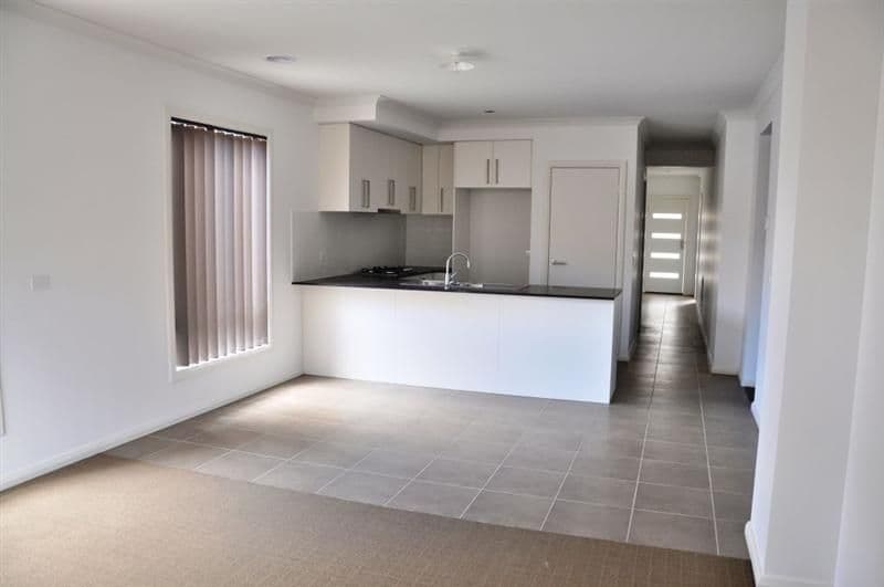 24 Black Wattle Road, CRAIGIEBURN VIC 3064, Craigieburn - Thumbnail 4