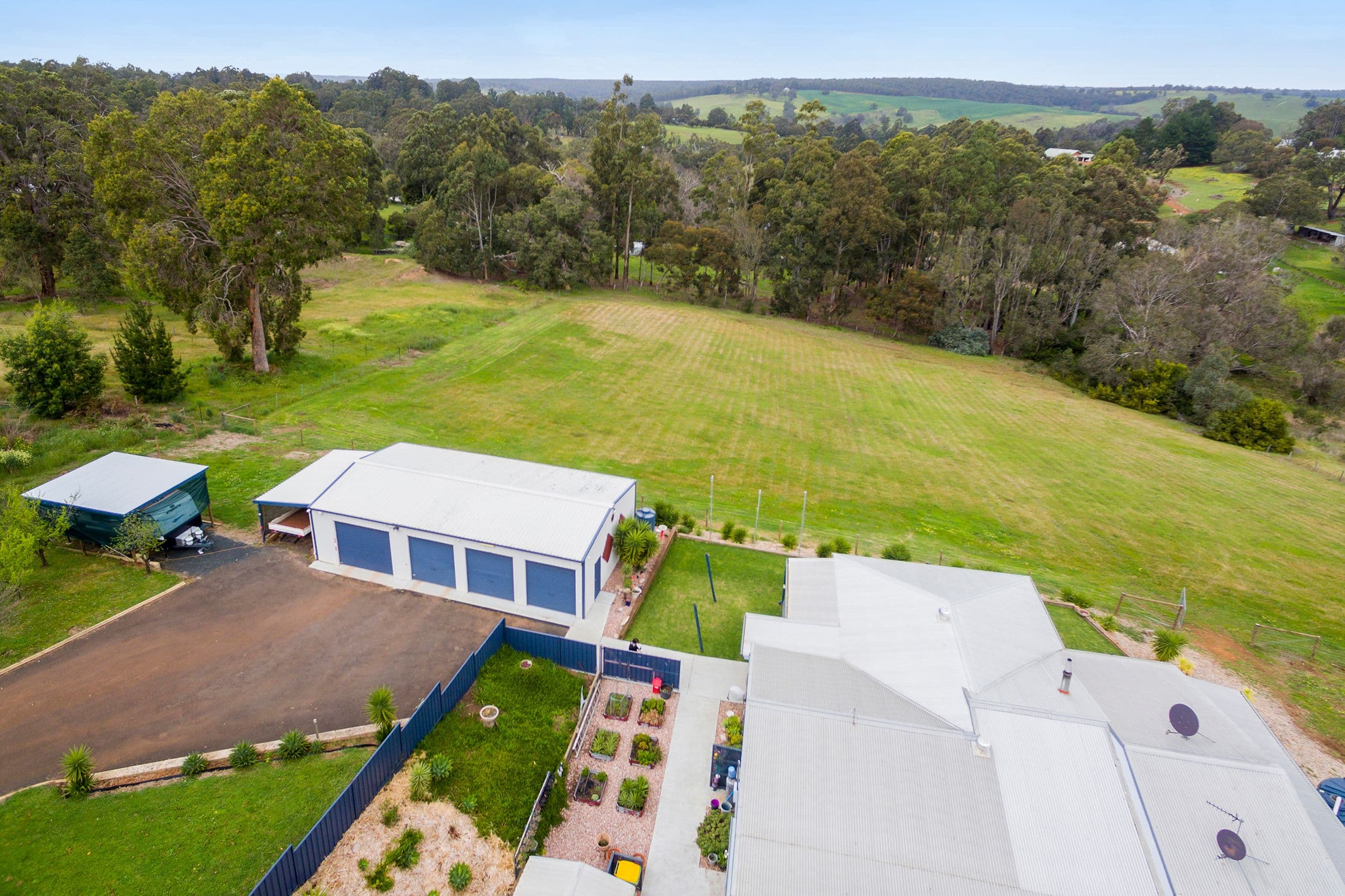 17 McLarty Street, Bridgetown WA 6255, Bridgetown - Thumbnail 2