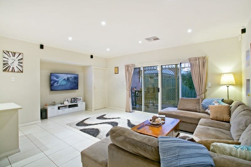 19 Caswell Circuit, MAWSON LAKES SA 5095, Mawson Lakes - Thumbnail 7