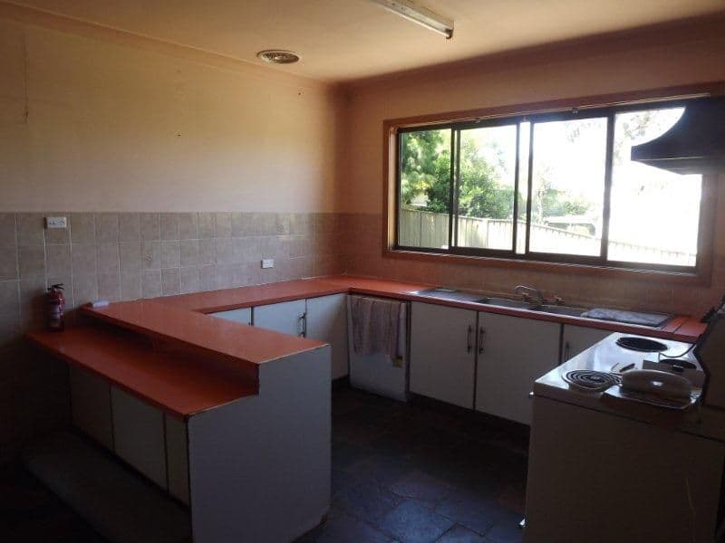 2 Bridge Avenue, OAK FLATS NSW 2529, Oak Flats - Thumbnail 2