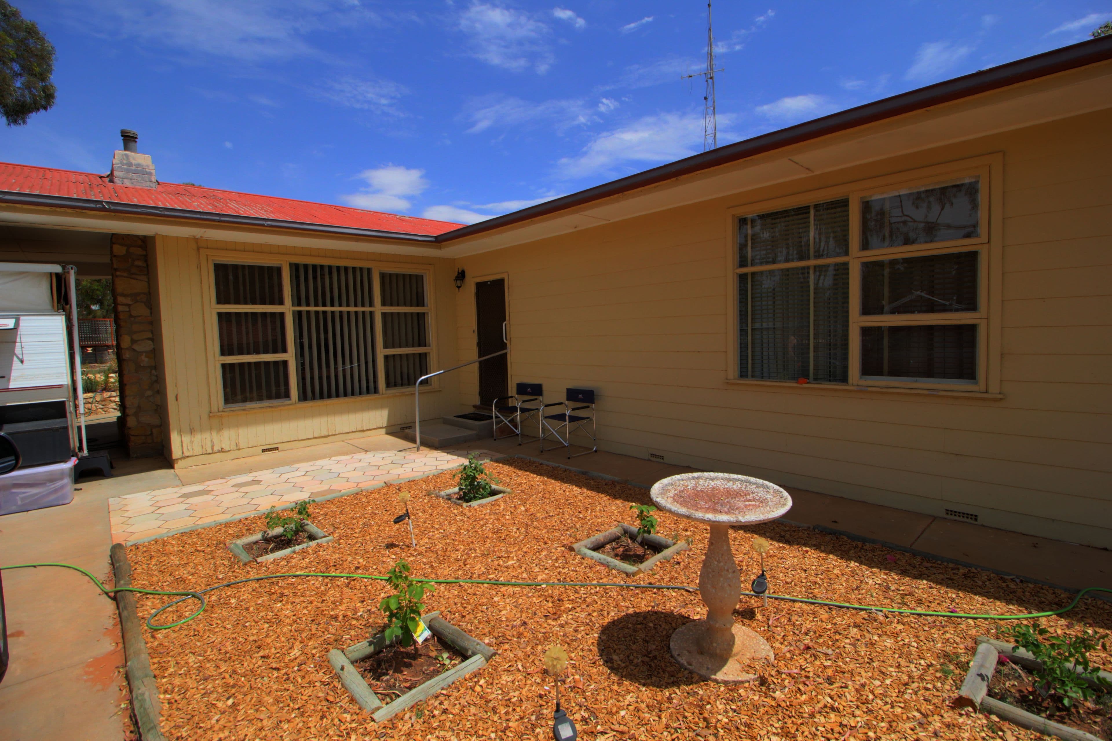 12 Clark Street, Berri SA 5343, Berri - Thumbnail 2