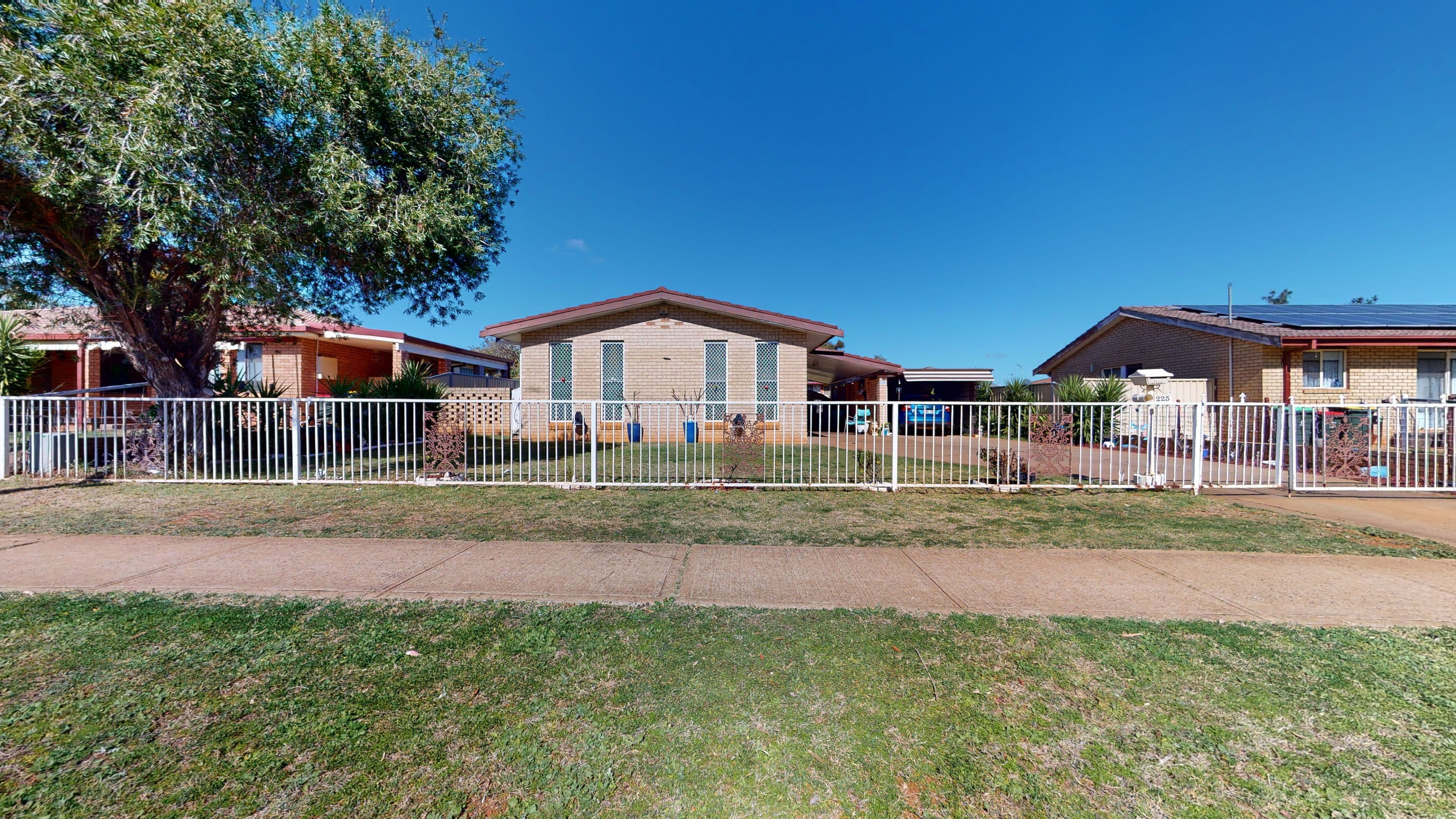 225 Myall Street, Dubbo NSW 2830, Dubbo - Image 1