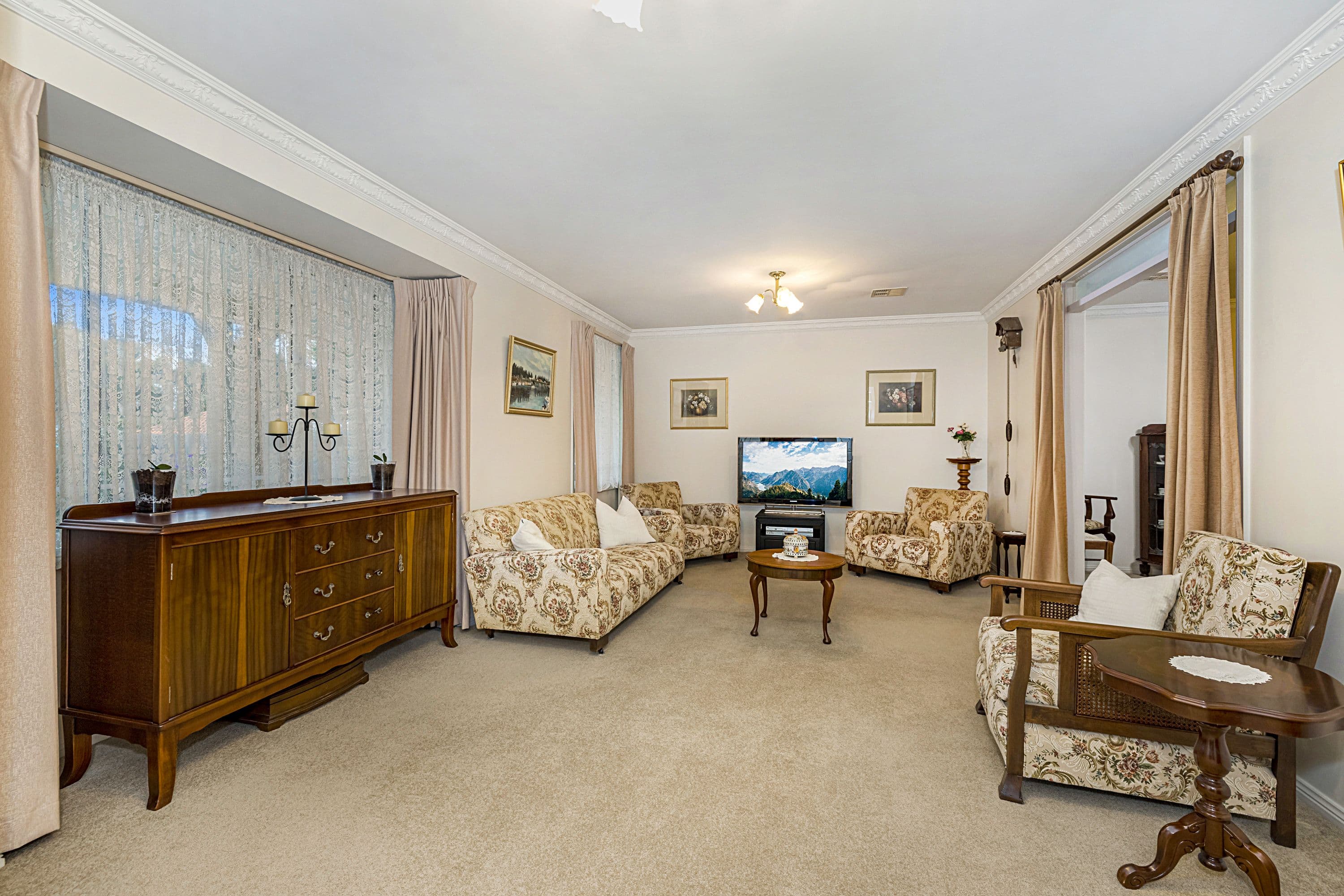 12 Roger Court, Rowville VIC 3178, Rowville - Thumbnail 3