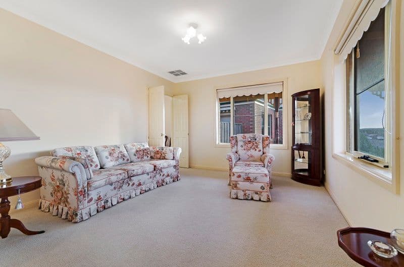 77 Meadowvale Drive, Grovedale VIC 3216, Grovedale - Thumbnail 3