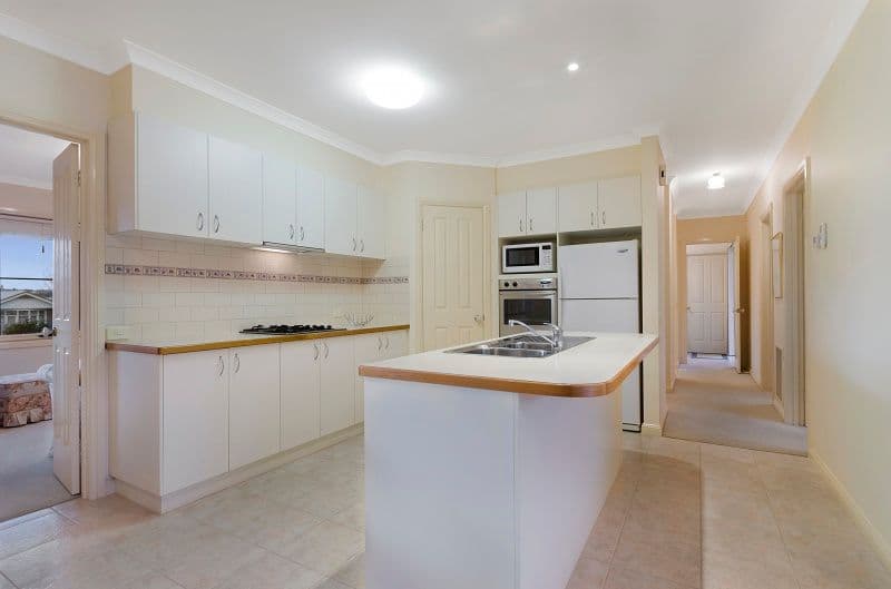 77 Meadowvale Drive, Grovedale VIC 3216, Grovedale - Thumbnail 5