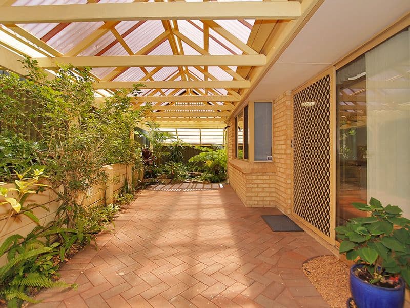 14a Castlemain Heights, LEEMING WA 6149, Leeming - Thumbnail 2
