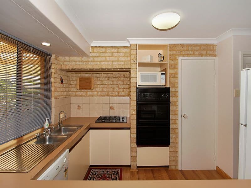 14a Castlemain Heights, LEEMING WA 6149, Leeming - Thumbnail 5