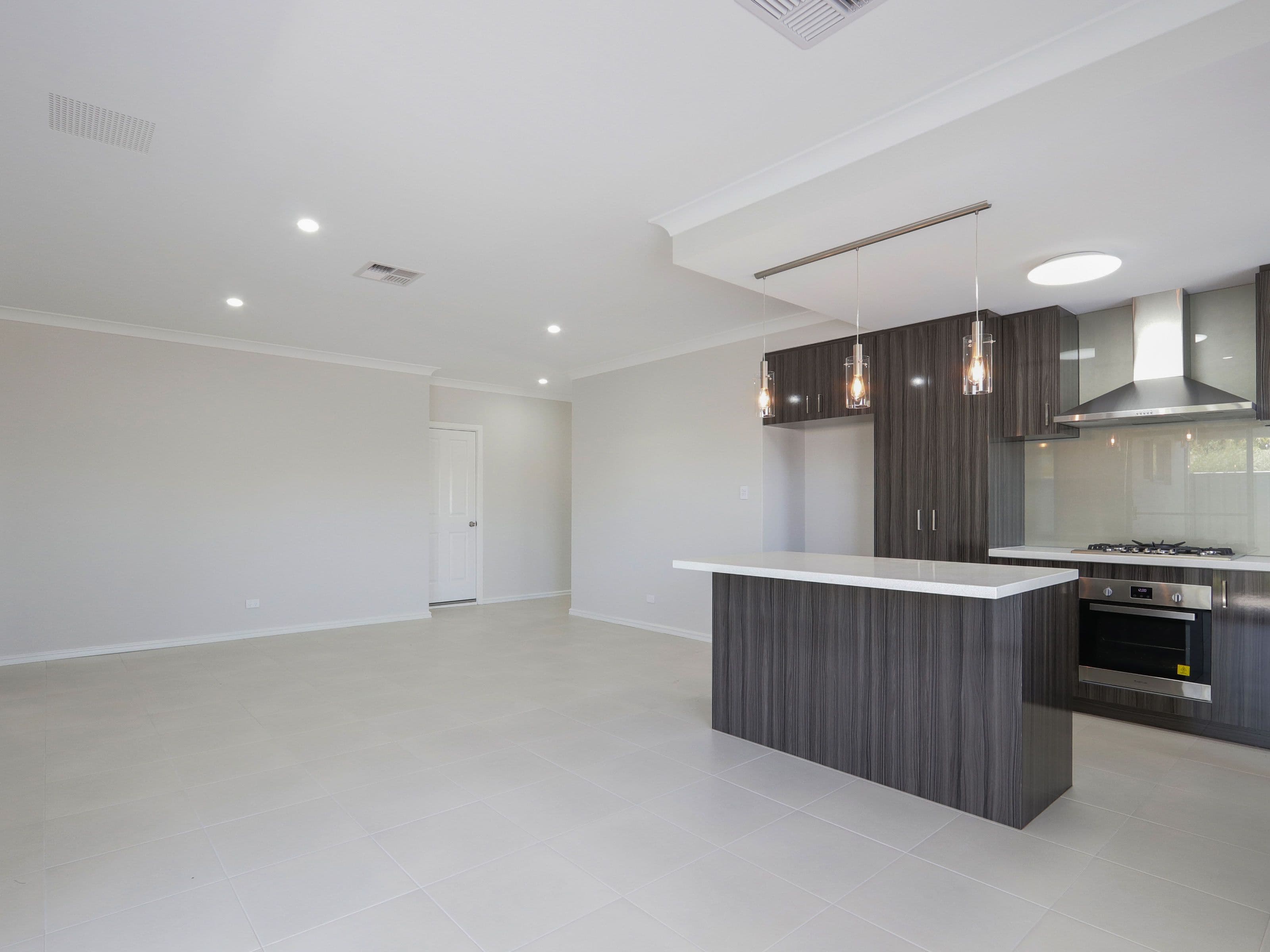2a Thomas Street, Queens Park WA 6107, Queens Park - Thumbnail 4