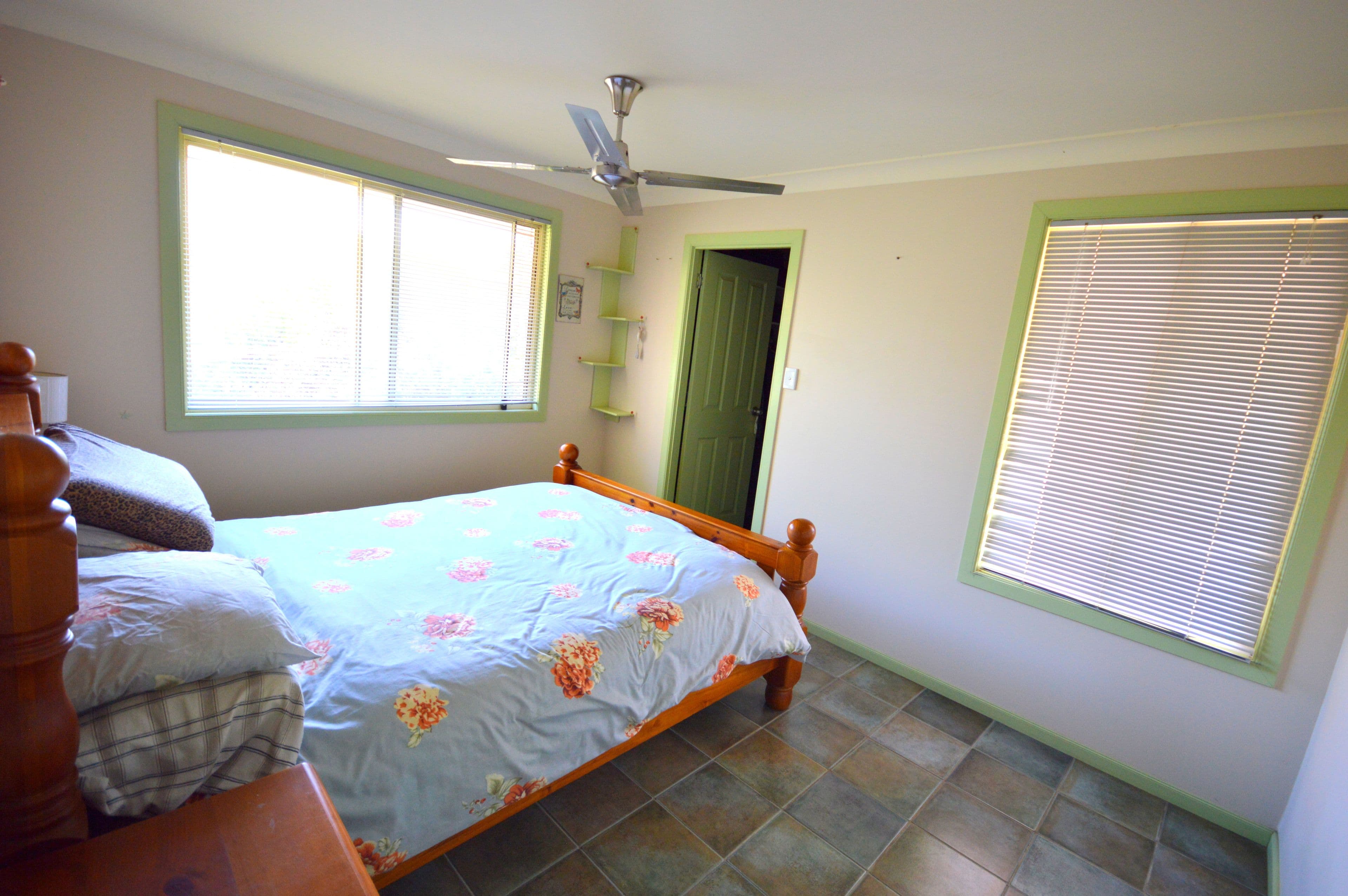 11 Parkes Street, Woodstock - Thumbnail 6
