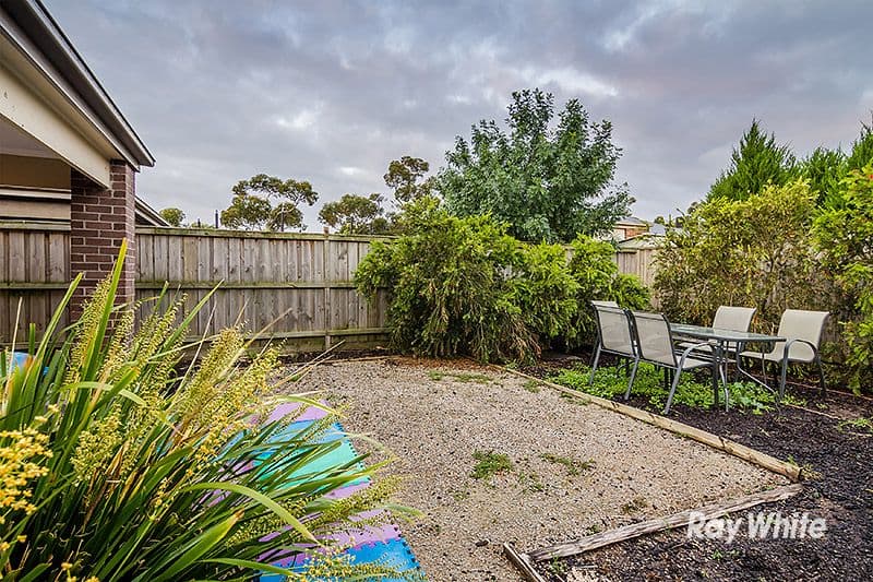 18 Islington Avenue, Cranbourne North VIC 3977, Cranbourne North - Thumbnail 6