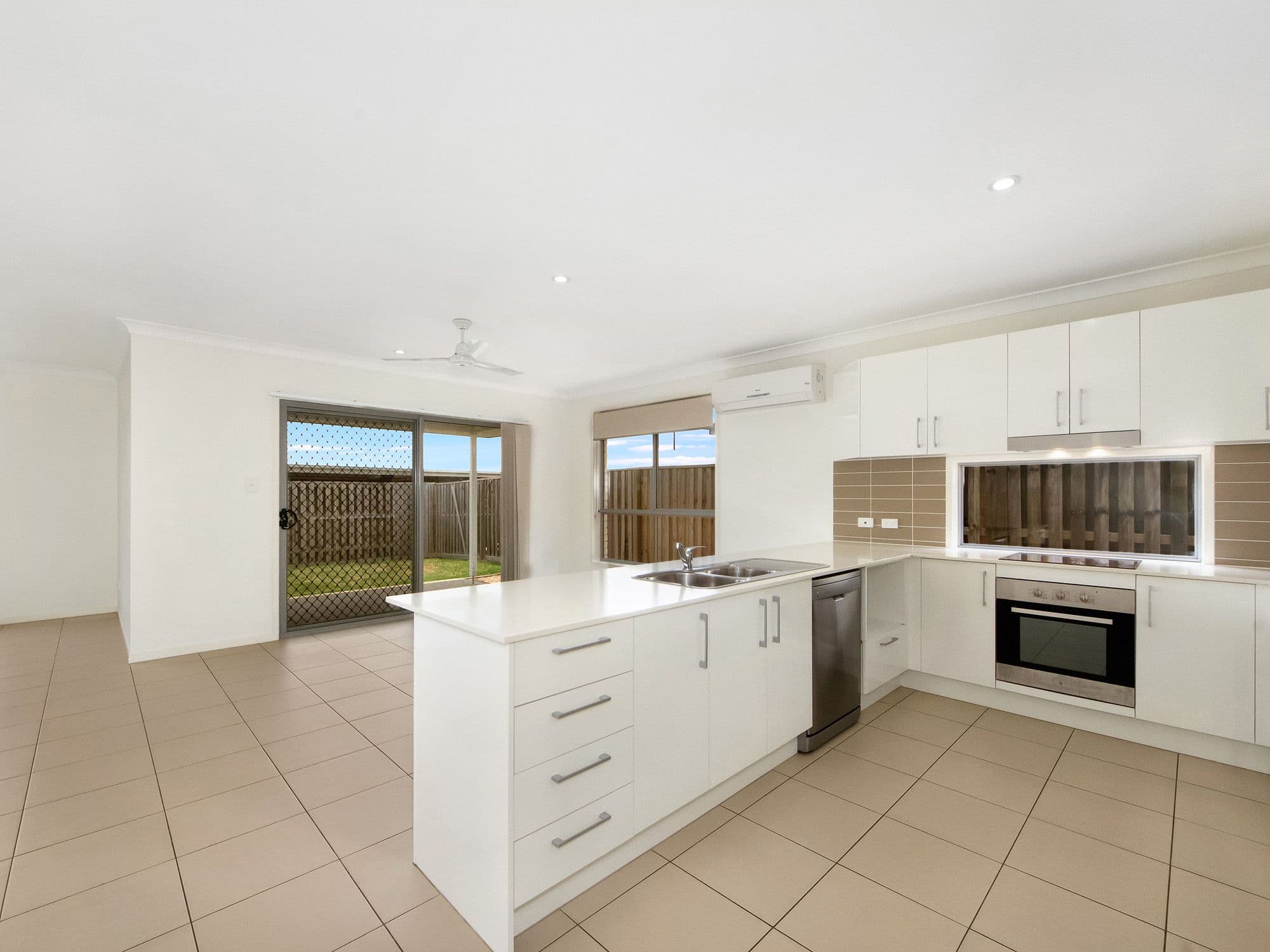 3 Byfield Street, Pimpama QLD 4209, Pimpama - Thumbnail 5