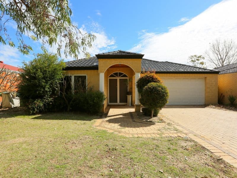 15 Field Avenue, Redcliffe WA 6104, Redcliffe - Image 1