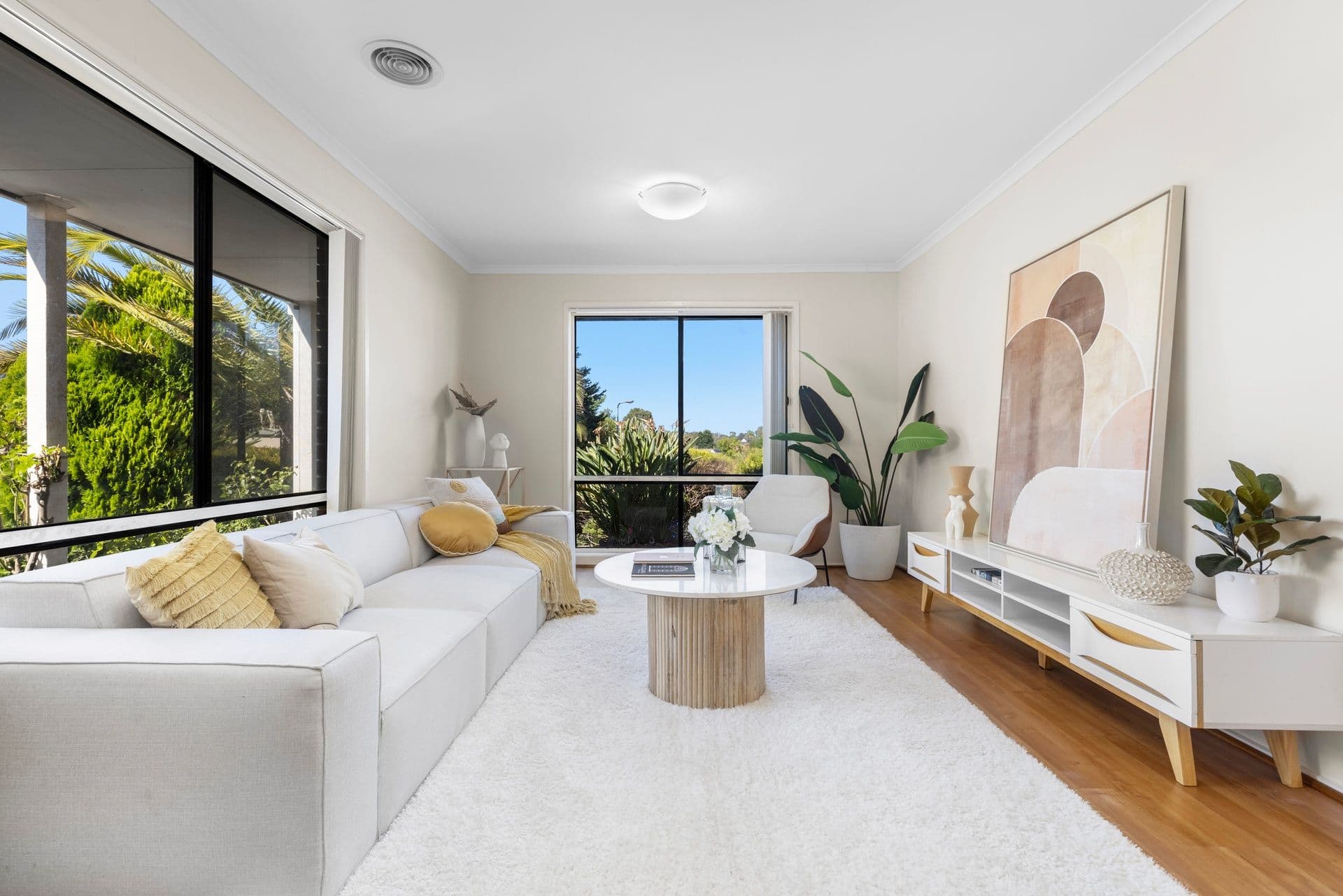 18 Temby Close, Endeavour Hills VIC 3802, Endeavour Hills - Thumbnail 2