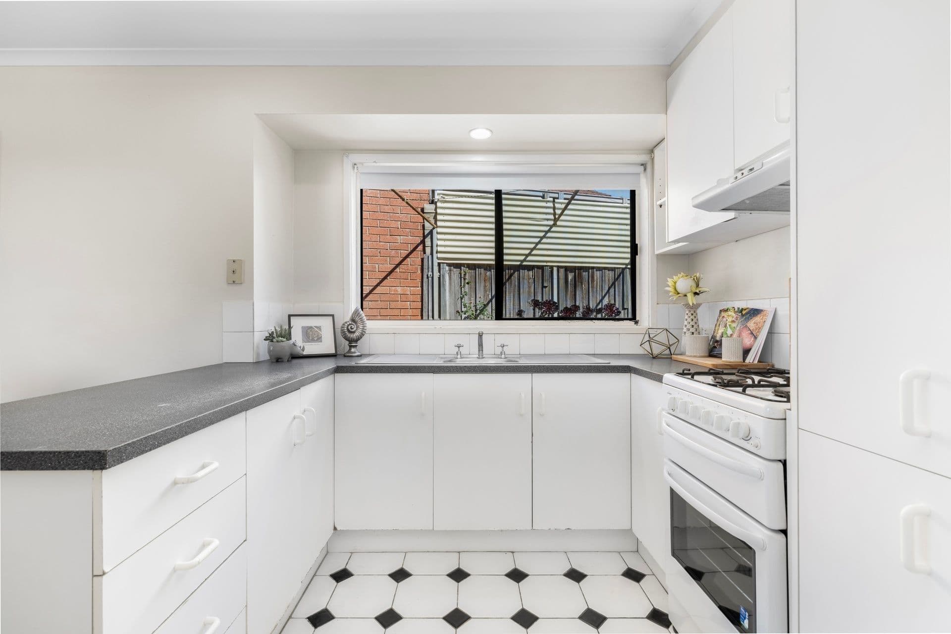 18 Temby Close, Endeavour Hills VIC 3802, Endeavour Hills - Thumbnail 4
