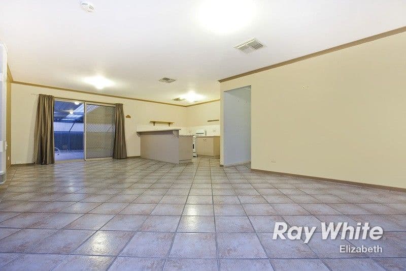 9 Crawford Grove, ANDREWS FARM SA 5114, Andrews Farm - Thumbnail 2