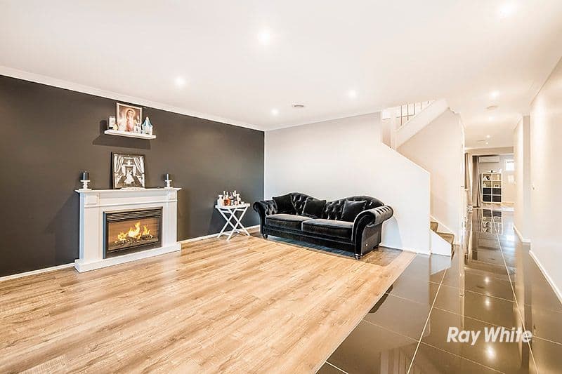 7 Maeve Circuit, Clyde North VIC 3978, Clyde North - Thumbnail 2