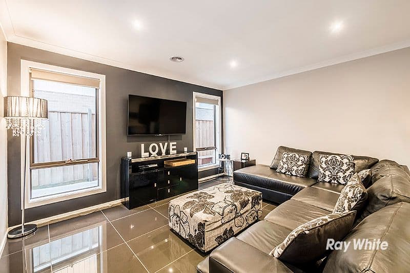 7 Maeve Circuit, Clyde North VIC 3978, Clyde North - Thumbnail 5