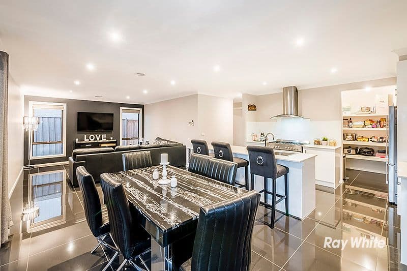 7 Maeve Circuit, Clyde North VIC 3978, Clyde North - Thumbnail 6