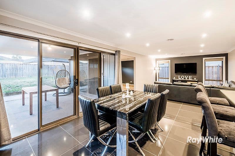 7 Maeve Circuit, Clyde North VIC 3978, Clyde North - Thumbnail 7