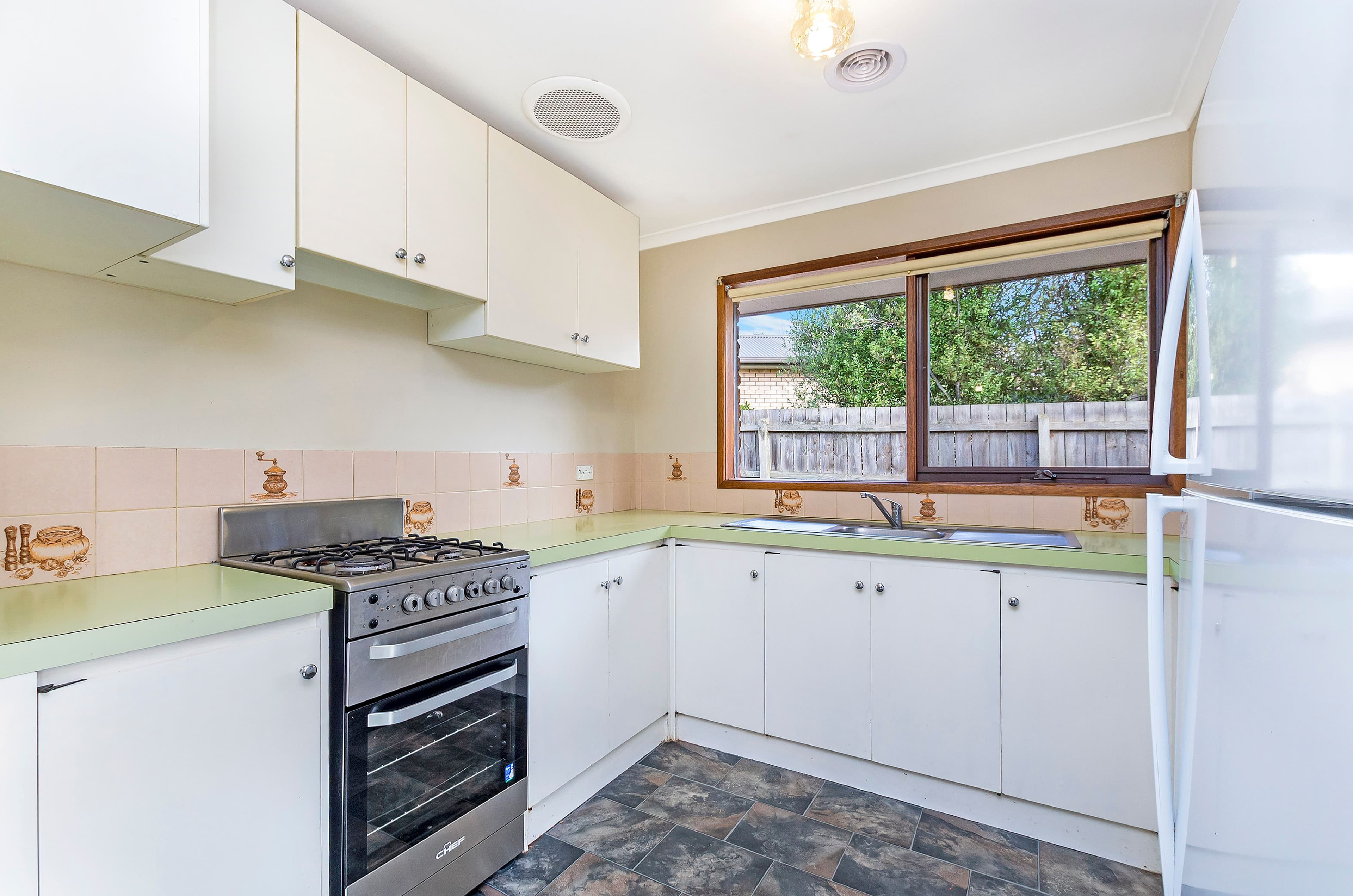 1374 Raglan Parade, Dennington VIC 3280, Dennington - Thumbnail 4