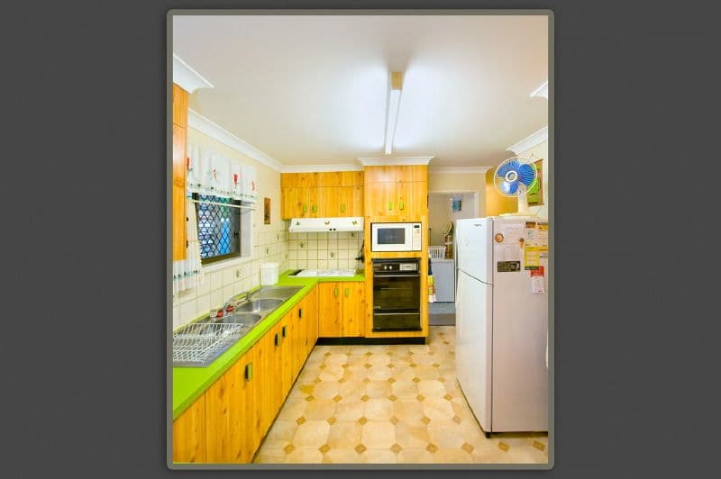 2 Thomas Street, NORMAN GARDENS QLD 4701, Norman Gardens - Thumbnail 3