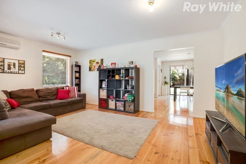31 Fleetwood Drive, Narre Warren VIC 3805, Narre Warren - Thumbnail 2