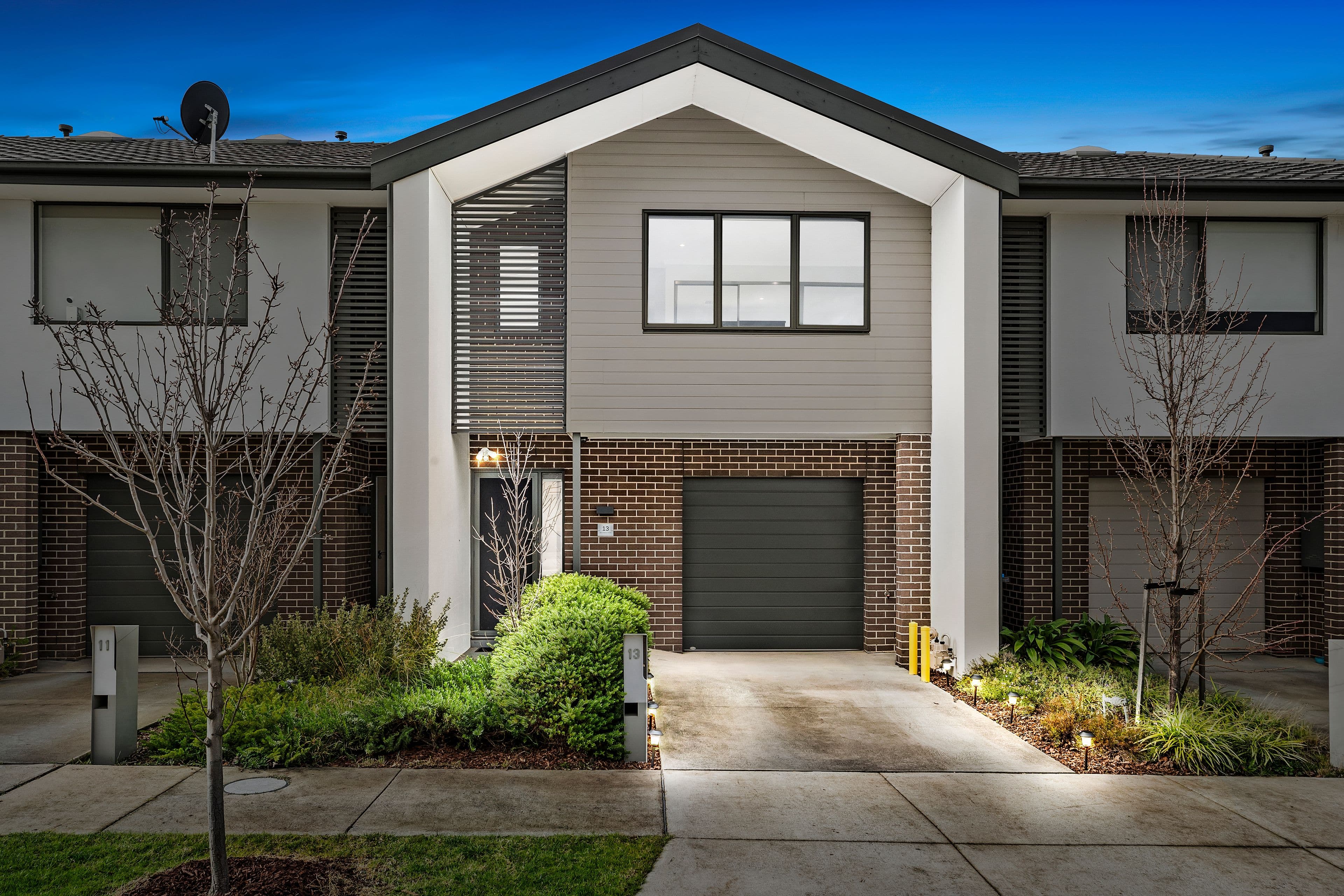13 Beachwood Drive, Wantirna South VIC 3152, Wantirna South - Image 1
