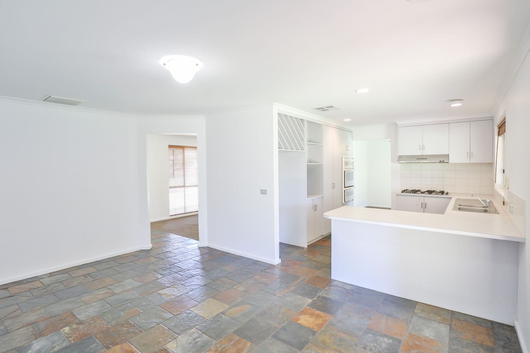 2 Massey Close, Mildura - Thumbnail 4
