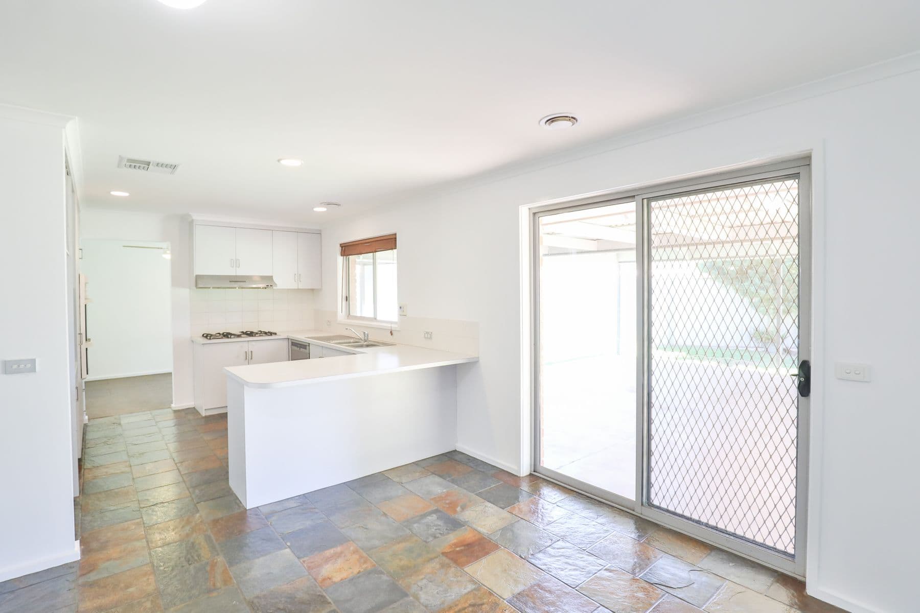 2 Massey Close, Mildura - Thumbnail 6