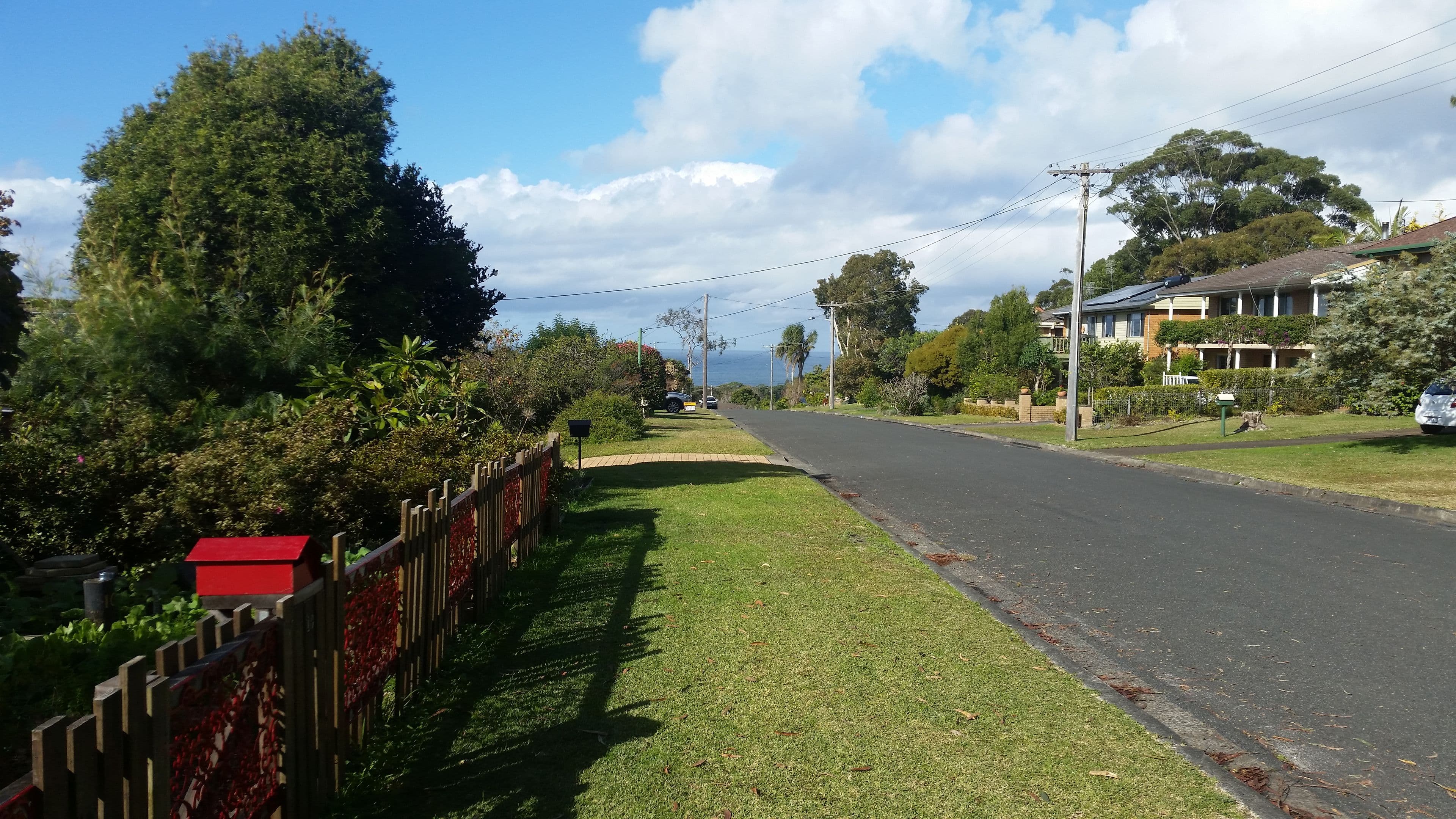 10 Hilltop Crescent, Mollymook Beach - Thumbnail 3