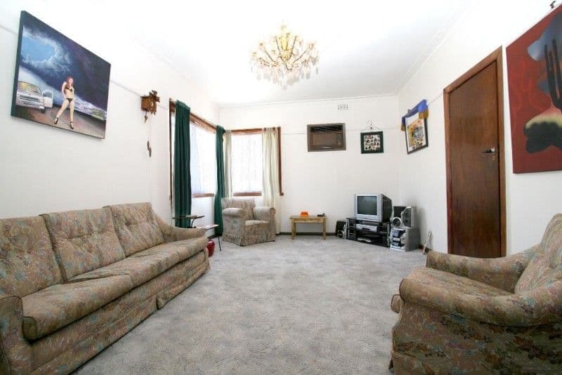 18 May Street, MACLEOD VIC 3085, Macleod - Thumbnail 2