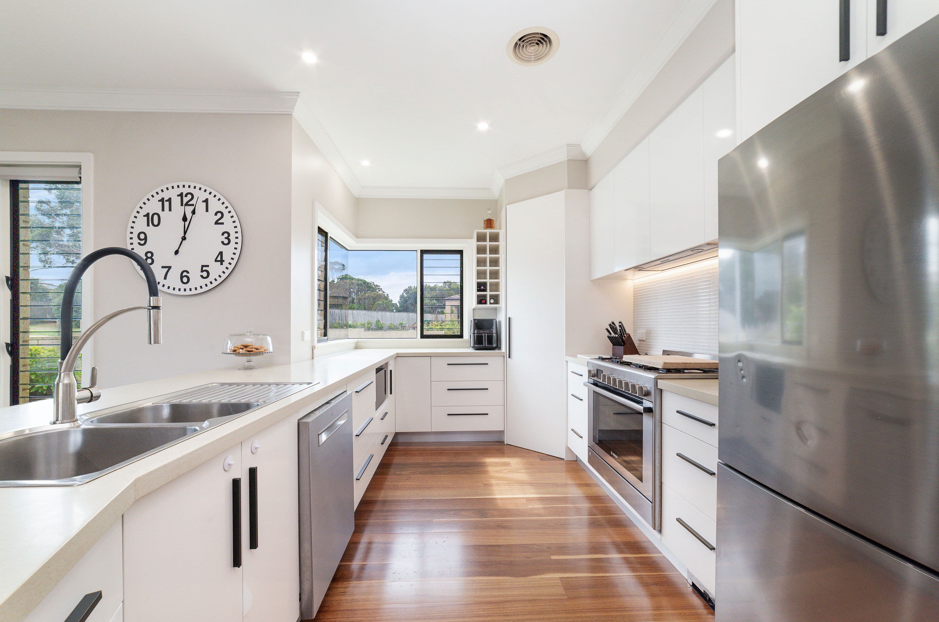 15 Murdoch Avenue, Warrnambool VIC 3280, Warrnambool - Thumbnail 4