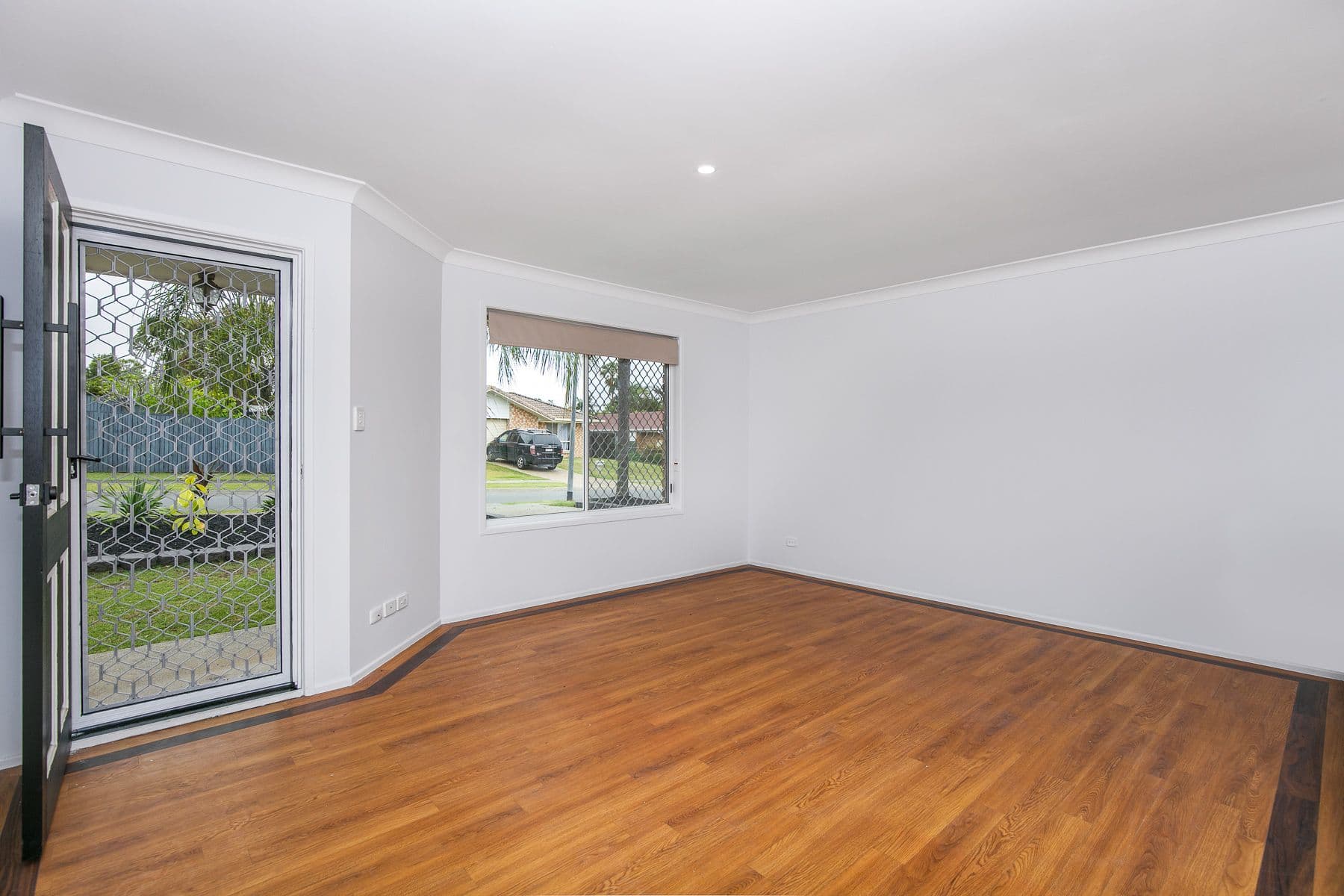 28 Rundell Street, Crestmead QLD 4132, Crestmead - Thumbnail 2